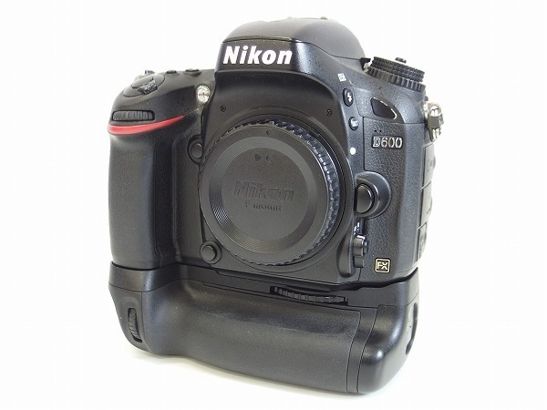 Nikon D600 デジタル一眼レフカメラ MB-D14付き ボディのみ *397049