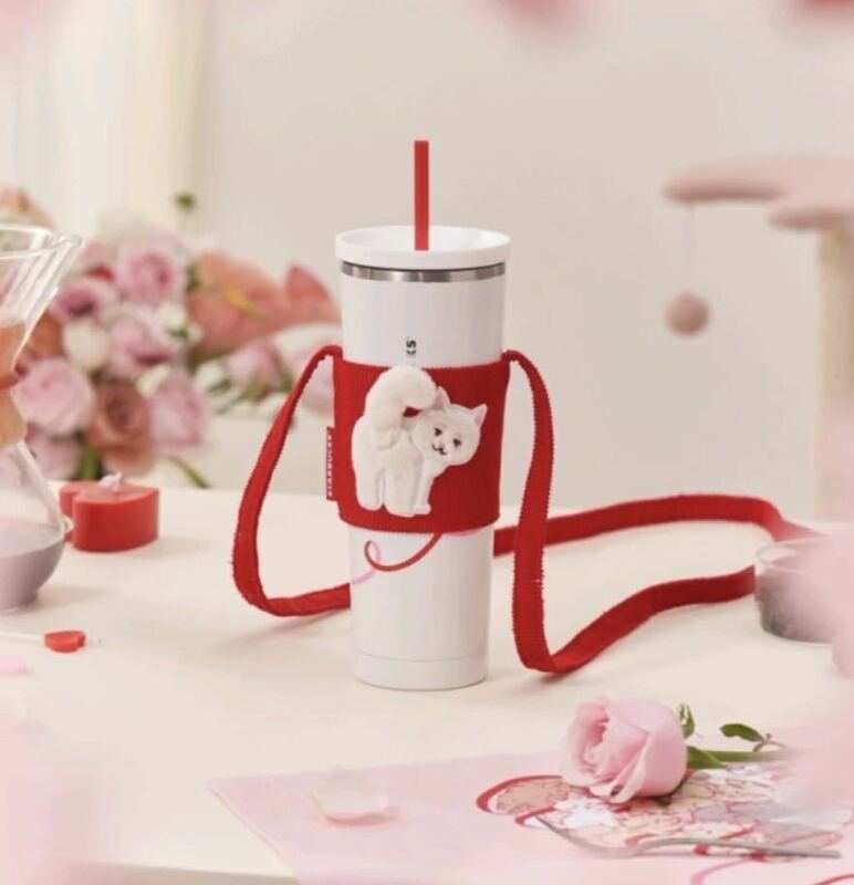スターバックス　スタバ　中国海外　2024バレンタイン　ホルダー付き　リボン猫のTOGOタンブラー
