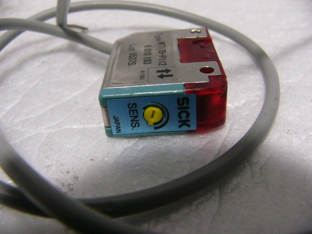 ★ SICK社 WT170-P112 Photoelectric proximity sensor