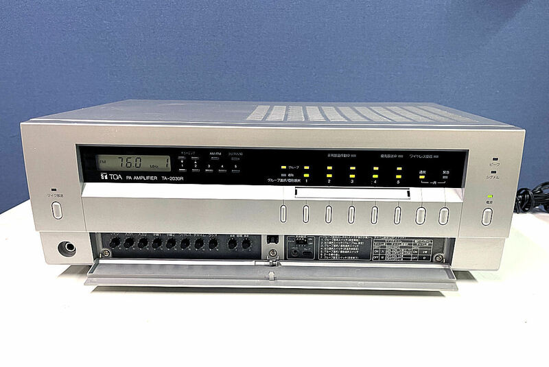 TOA ( ティーオーエー ) / TA-2030R　PAパワーアンプ 30W　卓上型ＰＡアンプ　ラジオ付