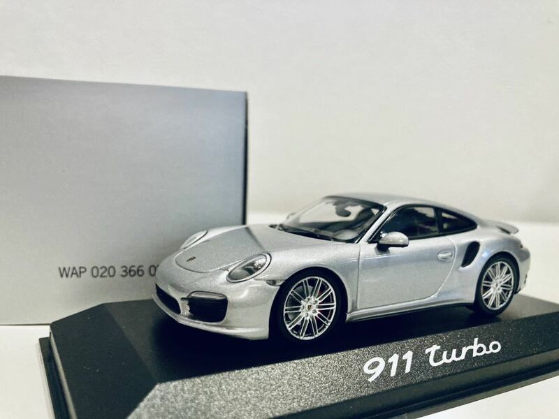 【送料無料】1/43 Minichamps Porsche特注 ポルシェ 911 ターボ (991) 2013 Silver