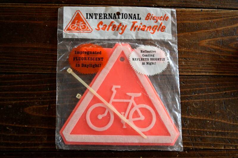 70s NOS BICYCLE SAFETY TRIANGLE ビンテージリフレクター　　(schwinn ＭUSCLEBIKE OLDBMX 
