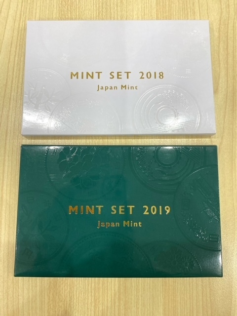 MINT SET ミントセット 2018年 2019年２個セット 造幣局 JAPAN Mint 額面666円 硬貨セット 記念硬貨 未使用