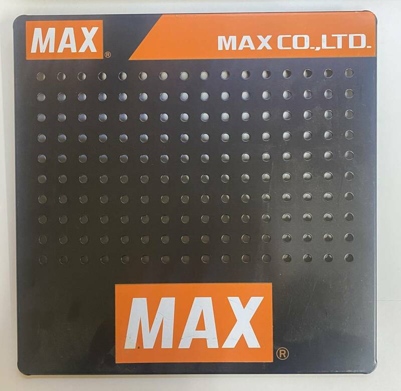 送料無料 MAX マックス 展示用有孔ボード パンチングボード 　 ガレージ 倉庫 展示 インテリア に！穴あきボード 壁面収納 壁掛け収納 DIY