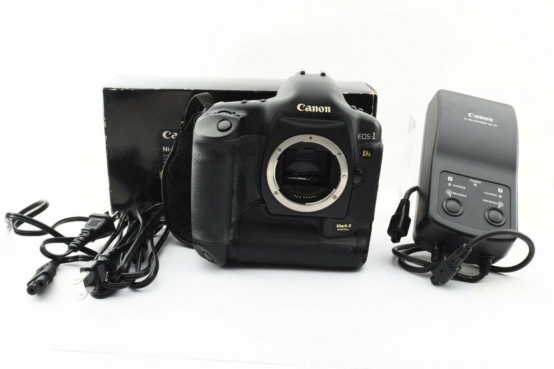 キャノン Canon EOS-1Ds MARK II ボディ 充電器、バッテリー付き