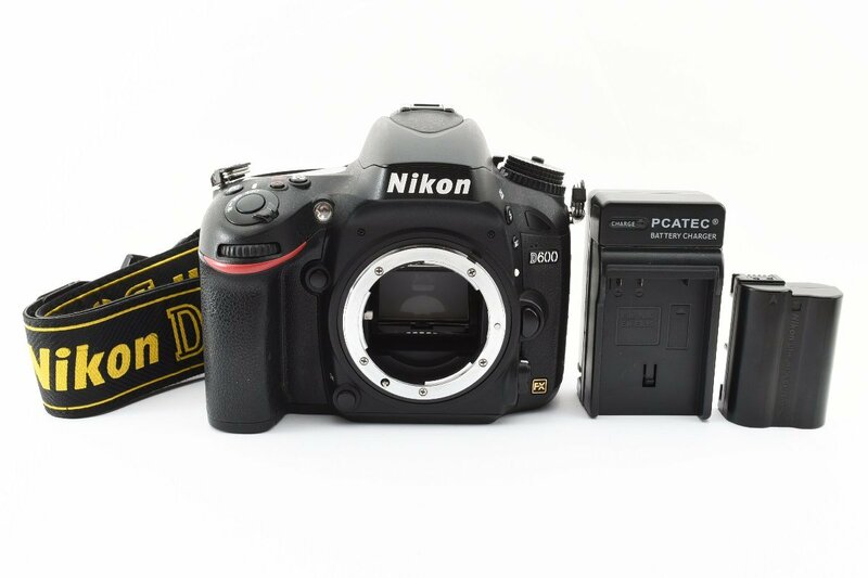 美品 シャッター数4246回 Nikon デジタル一眼レフカメラ D600 ボディ