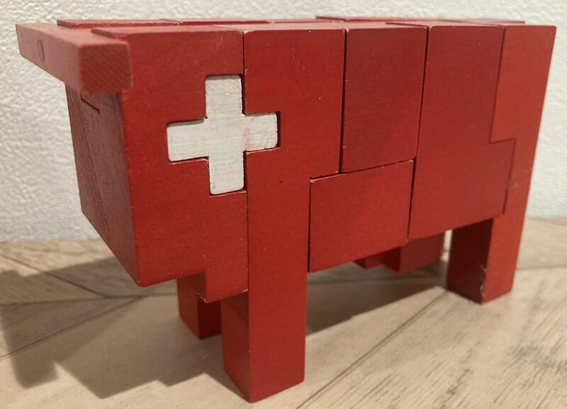 Naef ネフ社 スイスの赤い牛 大サイズ ◆ 立体パズル 木のおもちゃ 【送料無料】