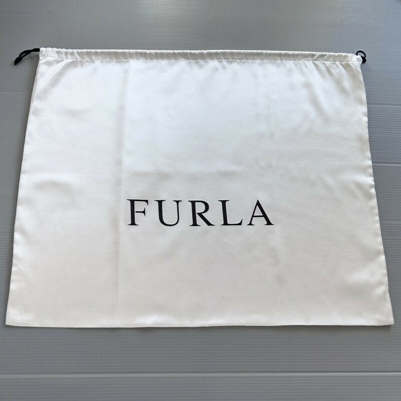 〔フルラ〕60×49cm 保存袋 巾着袋 布袋 保管袋 FURLA 正規品 バッグ用 ホワイト 大きめ （0135)