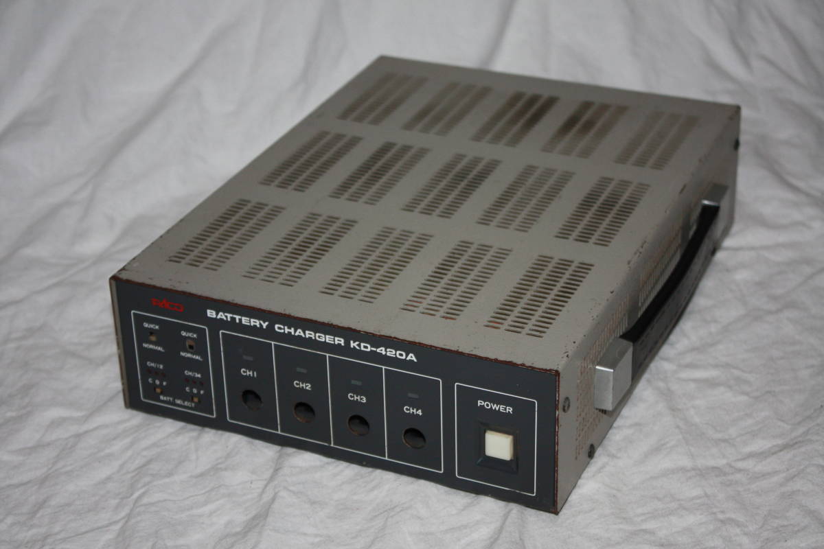 PACO　KD-420A　BP用　4本同時バッテリーチャージャー
