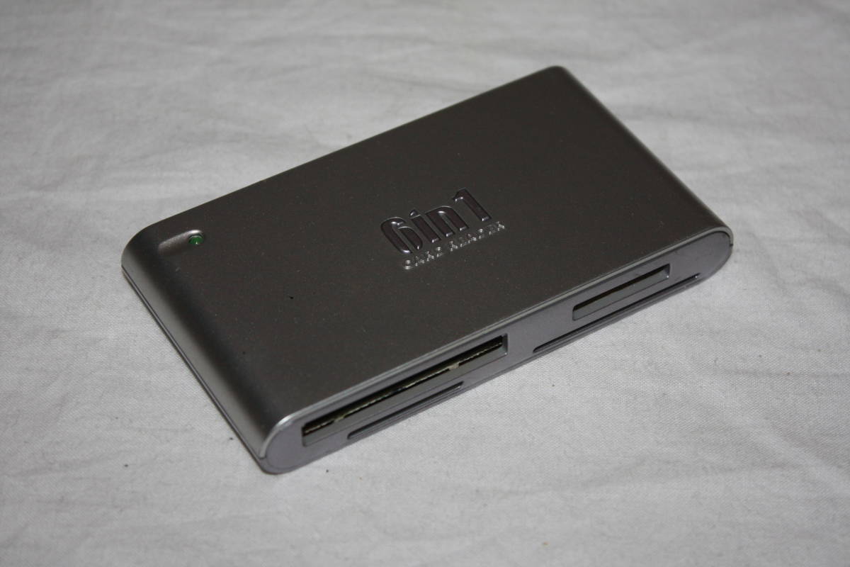 送料無料！　LOAS(ロアス)　CRW-6M01SL　カードリーダー