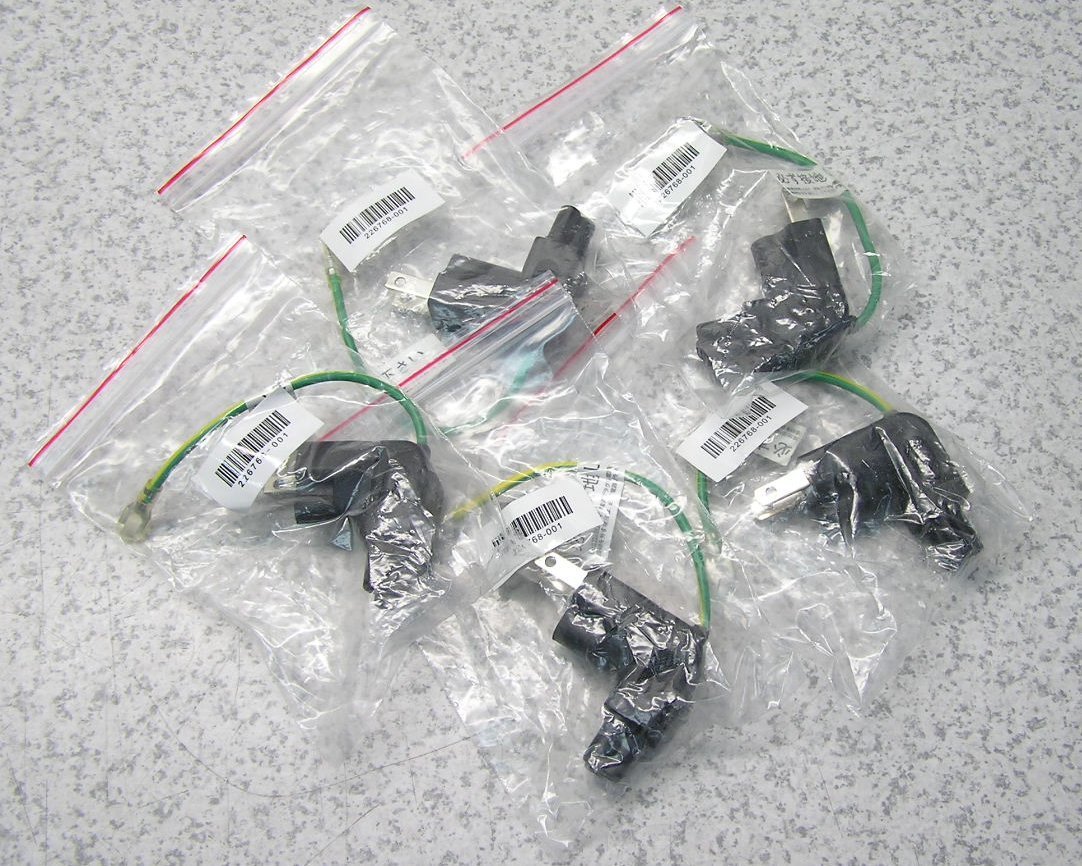 ■ミッキー型 ACアダプタ用 L型ダイレクト電源プラグ 変換3Pプラグ LINETEK 12A/125V LT-109 5個セット 【新品】送料一律430円