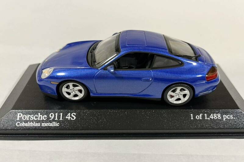 PORSCHE 911 Carrera 4S Coupe (996) 2001Year Blue Metallic 1/43 Scale PMA製