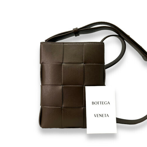 新品 Bottega Veneta カセット ミニ クロスボディバッグ レザー ライトブラウン ボッテガヴェネタ