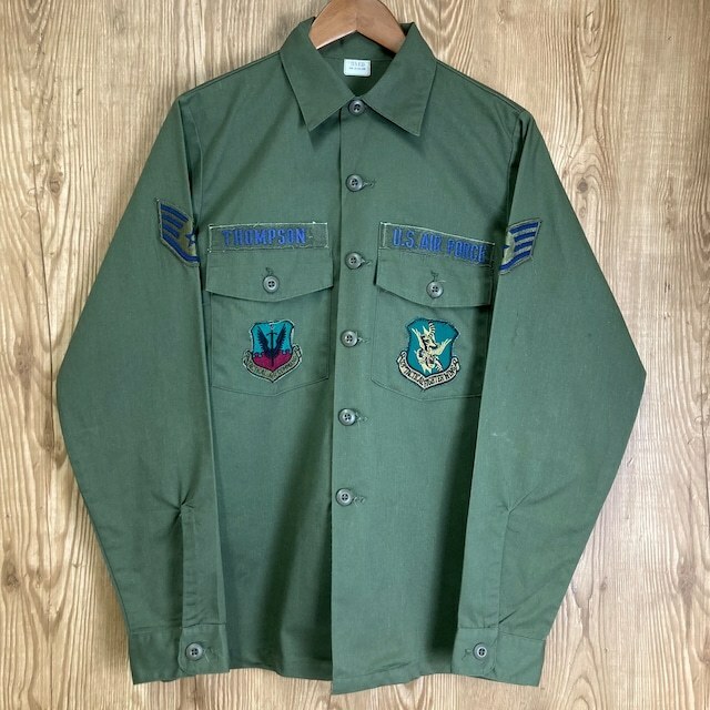 豪華ワッペン付き 80s vintage US AIR FORCE ユーティリティーシャツ 80年代 ビンテージ ヴィンテージ ミリタリー アメカジ 古着 e23122410