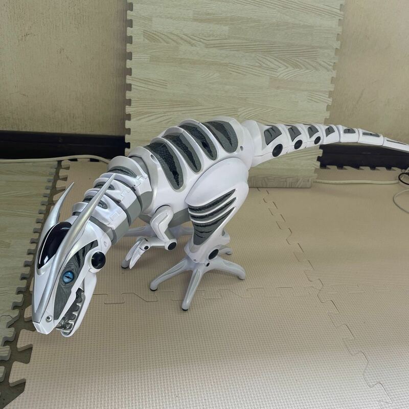 ティラノサウルス 恐竜 ロボット