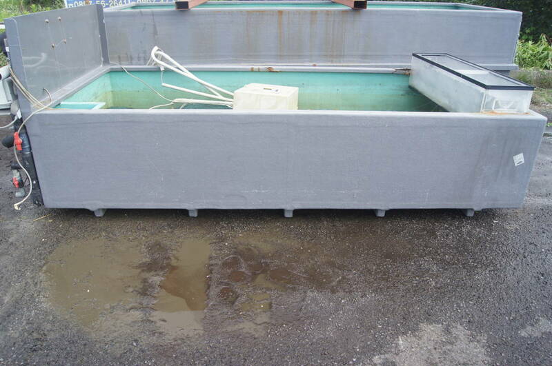 ろ過装置付き水槽　活魚水槽　大型水槽（ろ過槽と水槽のセット）　フィッシュタンク 　中古／現状販売品　AR-2552