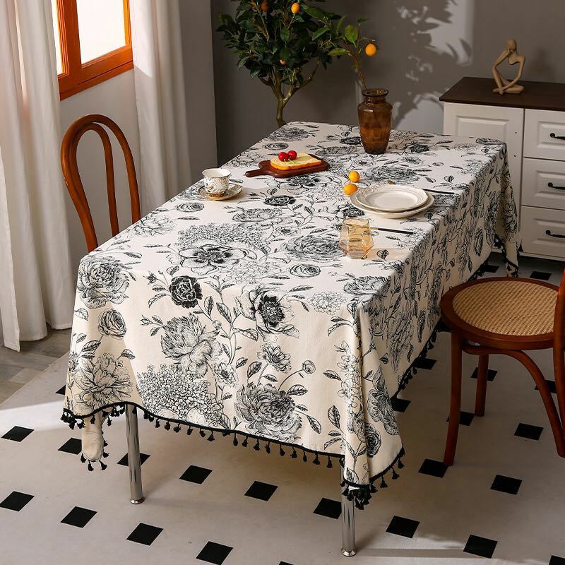 テーブルクロス　テーブルカバー　長方形 食卓カバー 北欧 ins風 オシャレ 白黒　フリンジ付き　150＊180cm 飾り　雰囲気