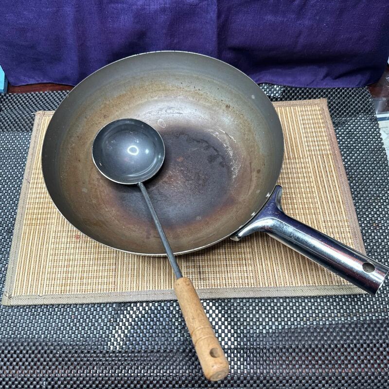 フライパン 中華鍋 調理器具 片手鍋 鉄鍋 お玉 付き30cm