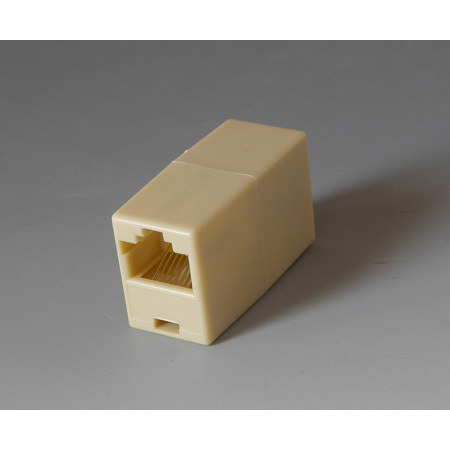 RJ45　LANケーブル中継コネクタ－ １個