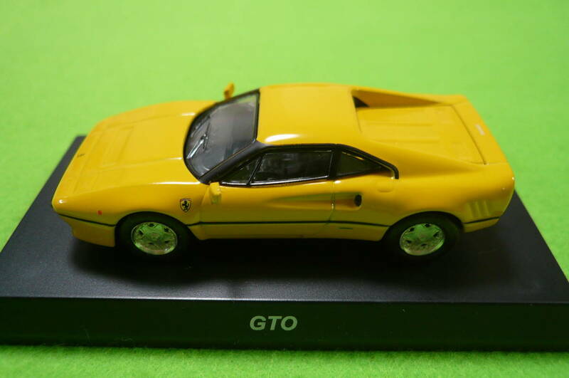 【希少・新品】京商1/64 ミニカーコレクション★フェラーリ GTO ☆ イエロー