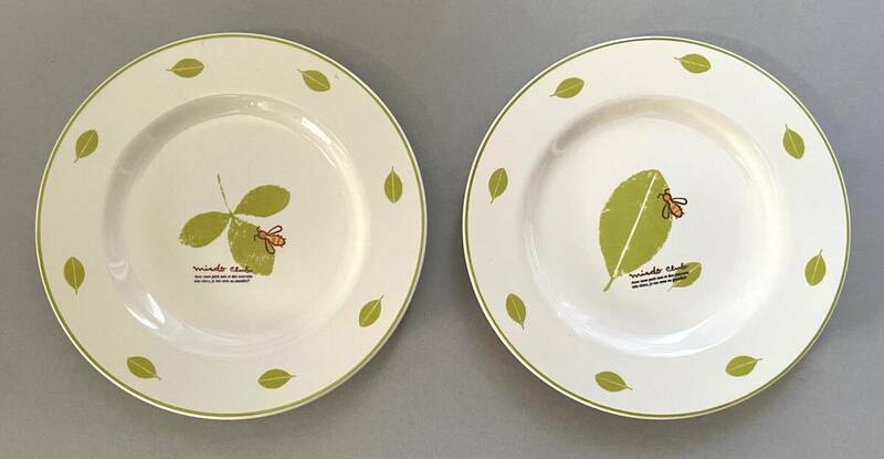 ミスタードーナツ　1998年　森の陶器コレクション　直径19cm平皿2枚　未使用品　みつばち＆葉っぱデザイントレイ　MISDO CLUB　ノベルティ