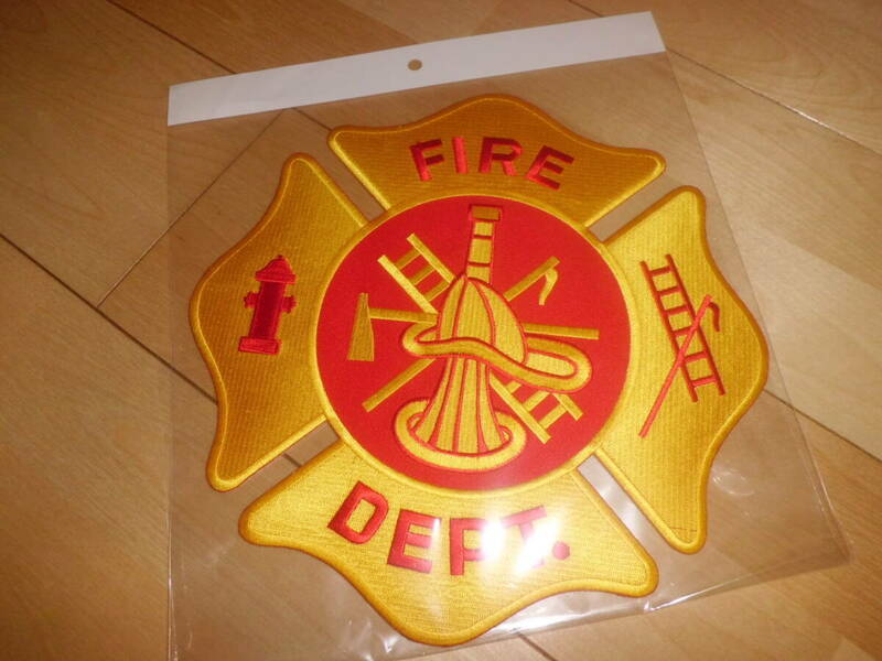 FIRE DEPT 消防士　消防署 特大ワッペン パッチ　刺繍　直径約27ｃｍ