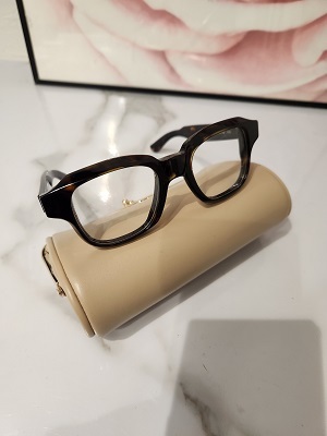 美品　エマニュエル　カーン　眼鏡　ケース付き　【８８５８－７】