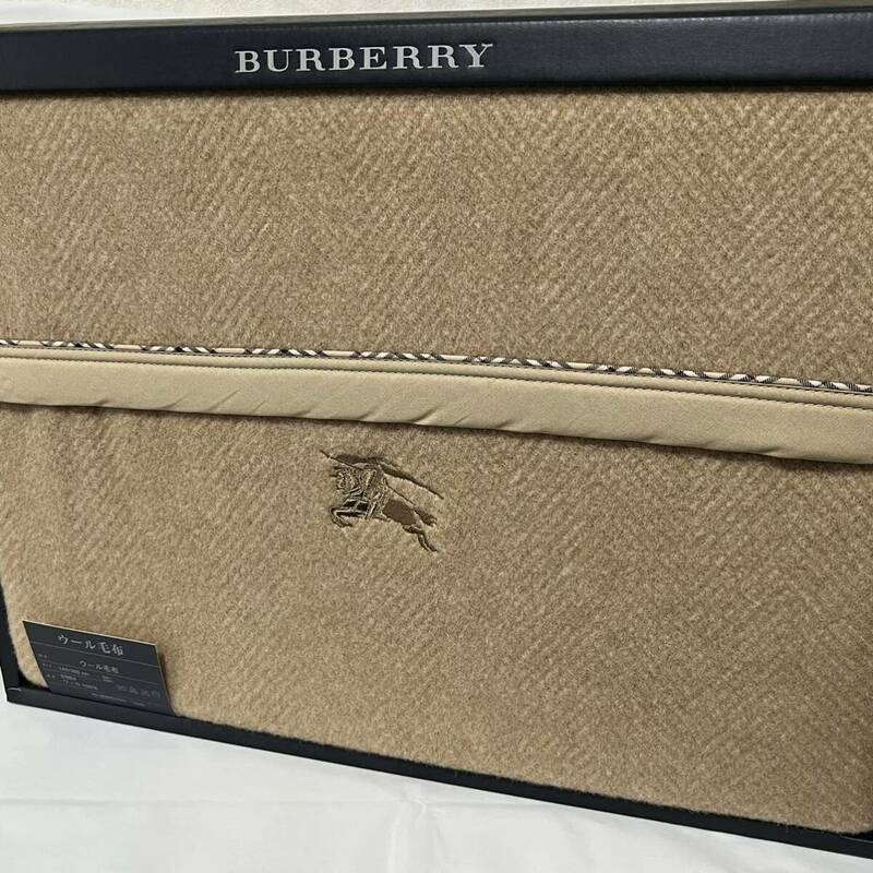 美品未使用　BURBERRY バーバリー ウール毛布 ノバチェックライン　ベージュ　ホースロゴ　140×200cm