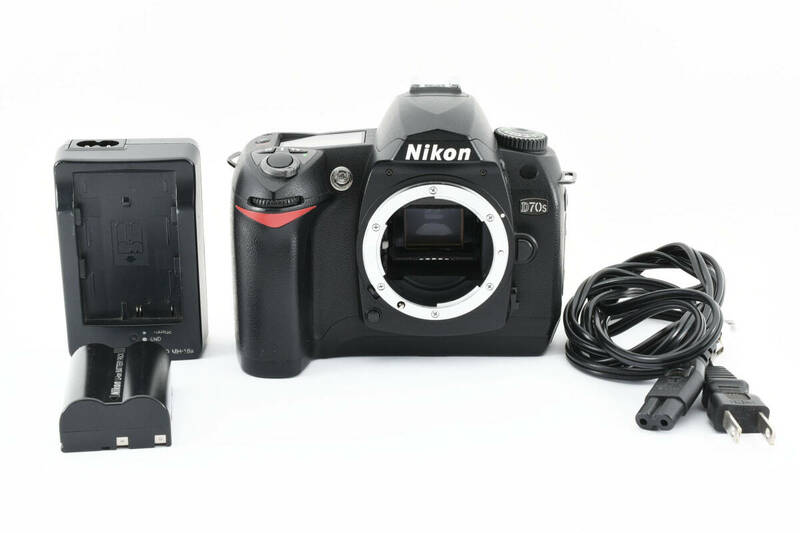 Nikon ニコン D70s デジタル一眼レフカメラ ボディのみ