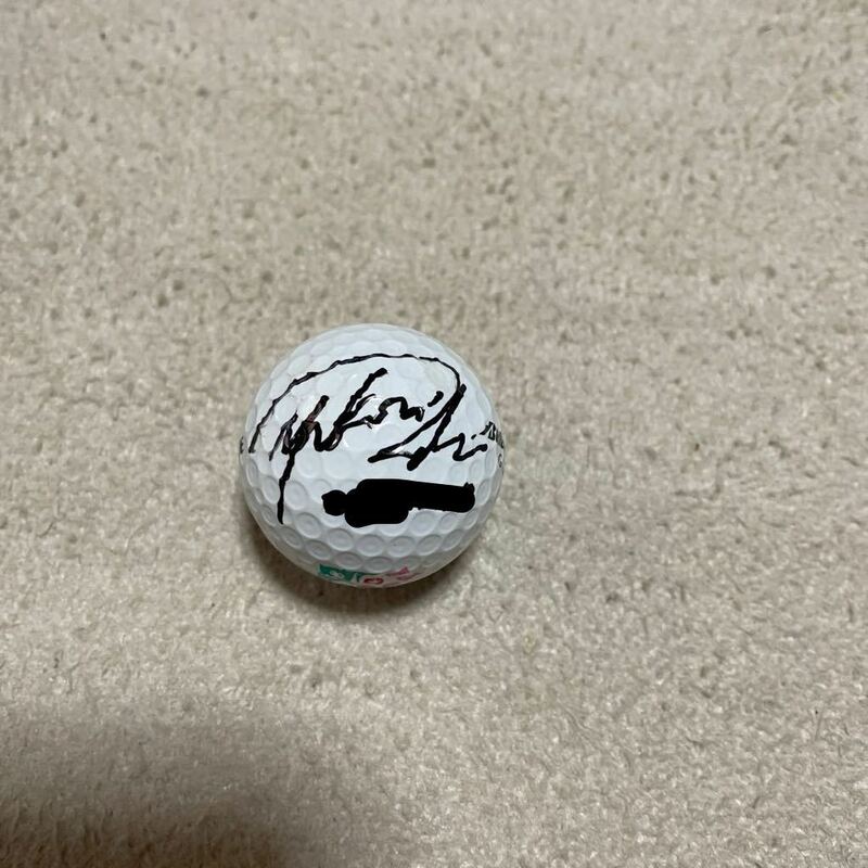 プロゴルファー西山ゆかり実使用直筆サイン入りゴルフボール
