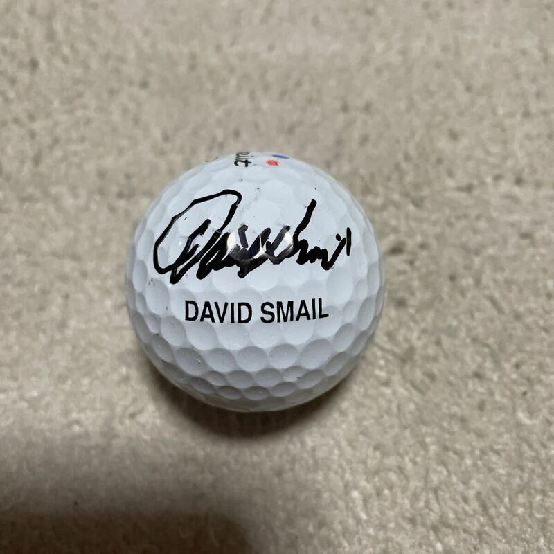 プロゴルファーデビッド・スメイル実使用直筆サイン入りゴルフボール