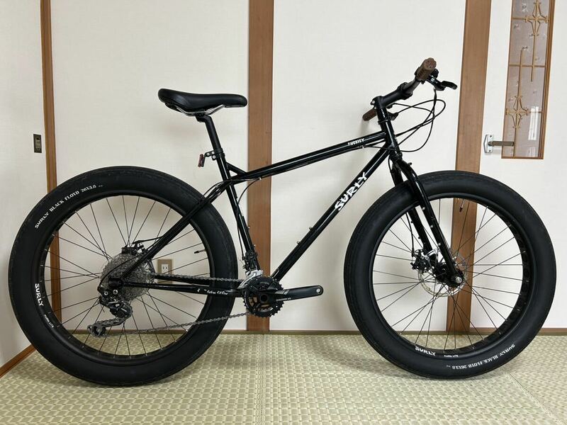 SURLY/サーリー PUGSLEY/パグスレイ Mサイズ ブラック スリックタイヤ(BLACK FLOYD)装着 自転車 ファットバイク