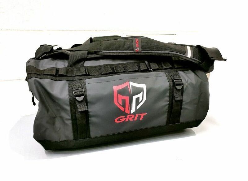 GRIT 70L バック グリット 有名格闘技メーカー作成 丈夫なスポーツバック リュックサックバックパック 大容量 旅行用バック 特大 大きい