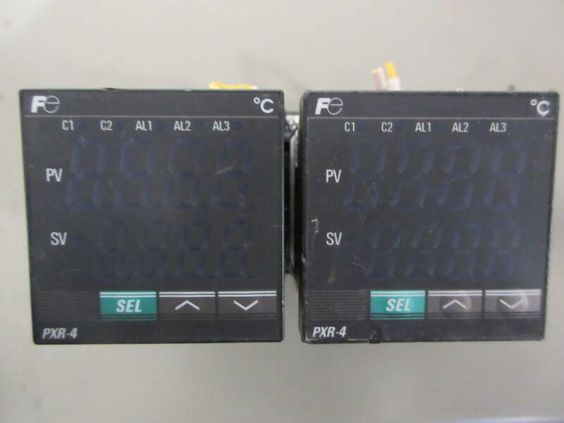 富士電機　デジタル温度計　PXR4HAS1-FY400 2個セット　(W41)