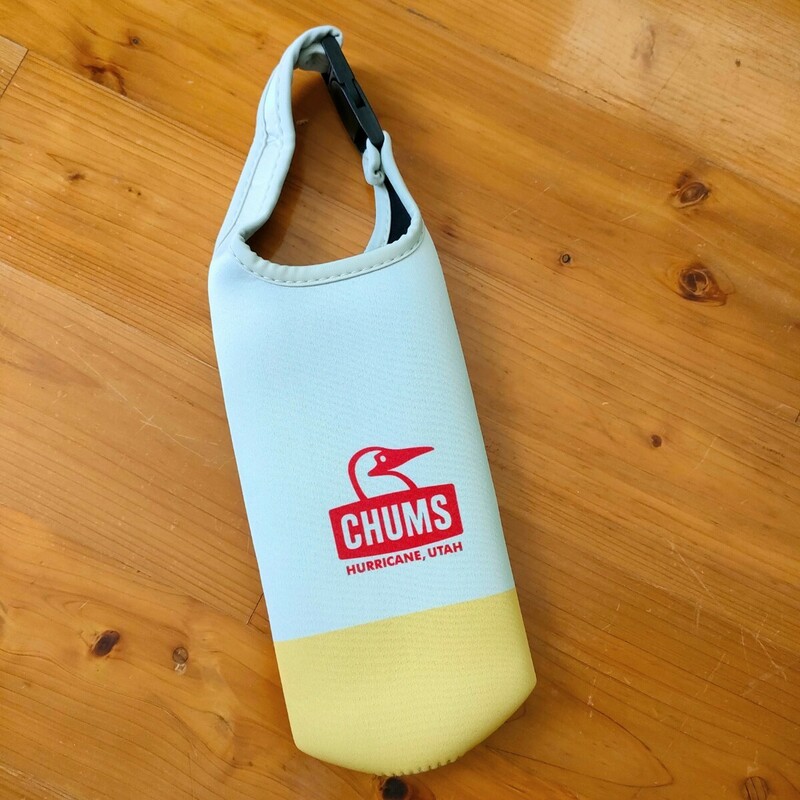 チャムス　カバンに下げられるペットボトルホルダー　バイカラー　ホワイト×イエロー ペットボトルケース CHUMSチャムス