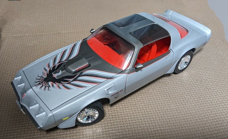 1/18 1979　 PONTIAC　FIREBIRD　箱無し　美品