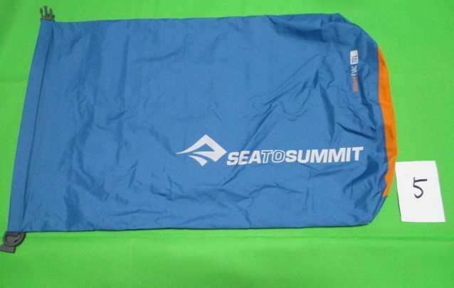 SEA TO SUMMIT　袋　EVENT　EVAC　20L　ドライサック　バッグ　青　旅行　アウトドア　小物入れ　収納　シートゥサミット