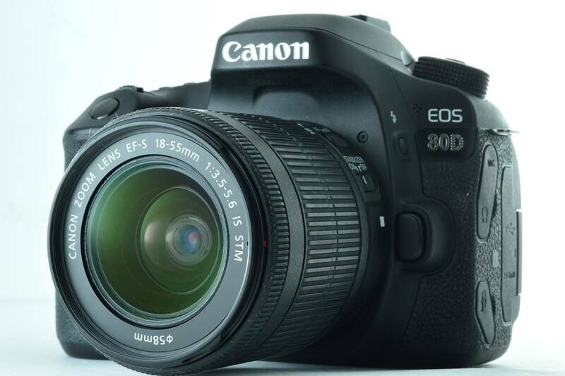 Canon キャノン　デジタル一眼レフカメラ　EOS 80D　EF-S 18-55mm f/3.5-5.6 STM レンズ、24.2 メガピクセル (APS-C)