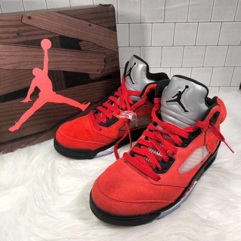 美品【NIKE AIR JORDAN 5 RETRO】ハイカットスニーカー 25.5 箱付き レッド オシャレ かっこいい コレクション エアジョーダン