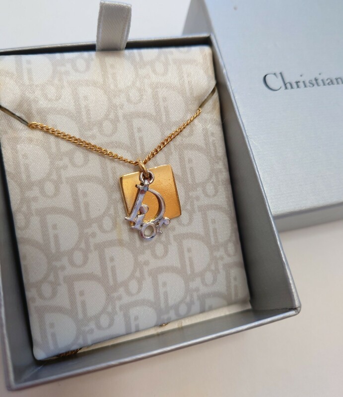 Christian Dior　クリスチャン・ディオール　ネックレス　ゴールド色　シルバー色　良品　ヴィンテージ