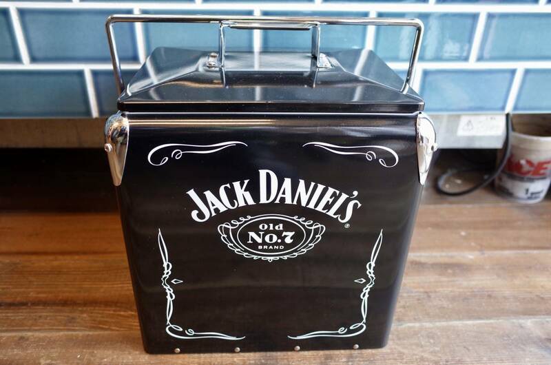 新品 JACK DANIEL'S ジャックダニエル クーラーボックス アウトドア 保冷 お酒 インテリア ウイスキー レジャー ピンスト
