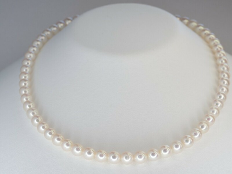 589 田崎真珠祭り！TASAKI　良質極上天然アコヤ本真珠ネックレス　K14WG 42cm ご希望の方にタサキの箱をお付け致します