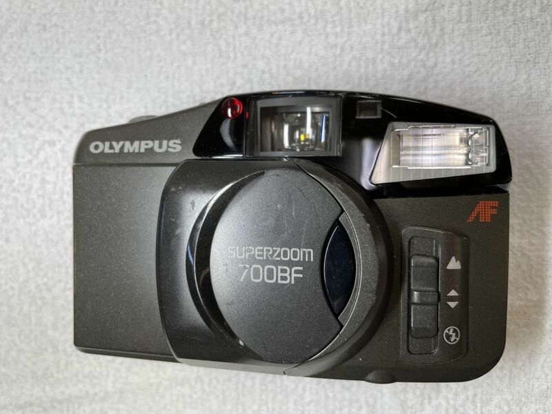 OLYMPUS SUPERZOOM 700BF