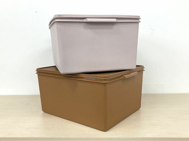 Tupperware/タッパーウェア　収納ケース　2個セット　衣装ケース　多目的ボックス　軽量　物入れ　道具箱　収納ボックス