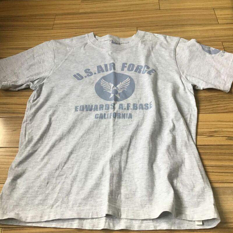 送料無料中古USエアーフォースTシャツ Mサイズ　世田谷ベース風