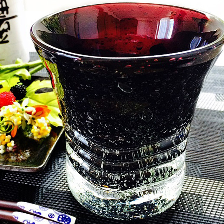 男が惚れる ロックグラス ほんのり光る 蛍石 タンブラーグラス ウイスキーグラス 琉球ガラス ブラック 黒 プレゼント ギフト 還暦祝い