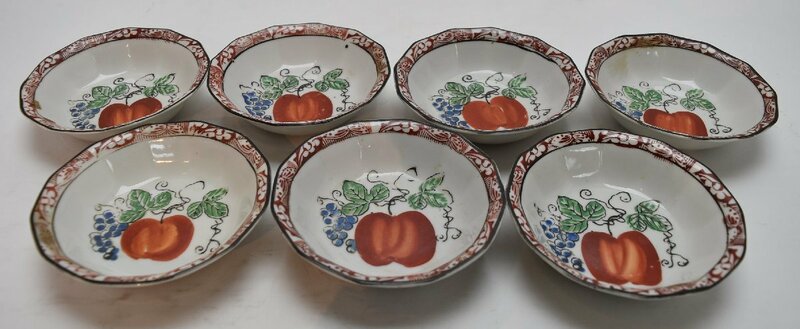 旧家 蔵出し 小鉢 深皿 りんご柄 ぶどう柄 色絵 直径約12.5㎝ 7枚 レトロ アンティーク 骨董 食器 皿