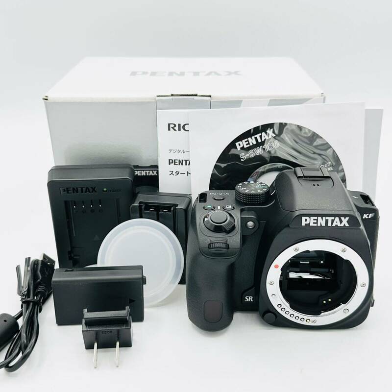 【ほぼ新　1130ショット】ペンタックス PENTAX KF ボディ ブラック APS-Cデジタル一眼レフカメラ