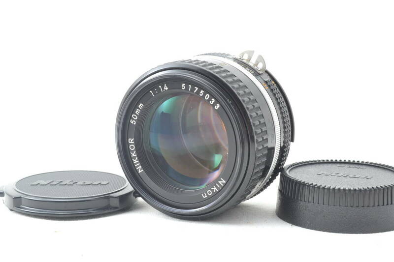 美品 ニコン Nikon Ai-s Nikkor 50mm f/1.4 マニュアルフォーカス 標準レンズ #6012