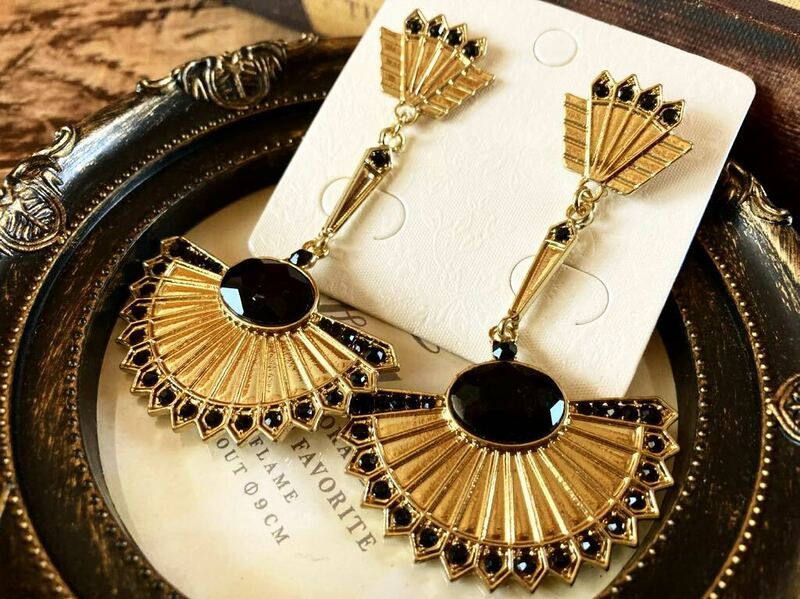 未使用 ゴールドカラー 大ぶり ピアス フォーマル アンティーク ダンス ヴィンテージ アクセサリー antique vintage accessory earrings G